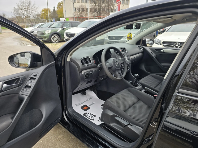 VW Golf 1.6TDI Comfortline 105к.с - автомобили, коли, обяви за нови и употребявани 9