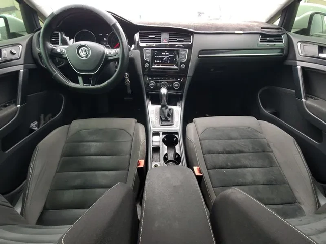 VW Golf - автомобили, коли, обяви за нови и употребявани 9