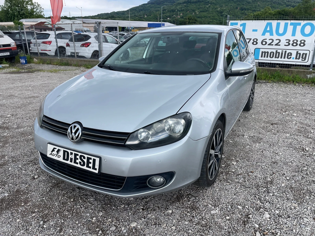 VW Golf TDI-DSG-HI-LINE-NAVI-ITALIA - автомобили, коли, обяви за нови и употребявани 0