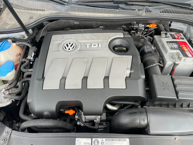 VW Golf TDI-DSG-HI-LINE-NAVI-ITALIA - автомобили, коли, обяви за нови и употребявани 14