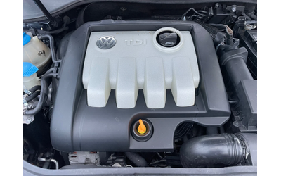 VW Golf 1.9TDI-105-KLIMA-ITALIA - автомобили, коли, обяви за нови и употребявани 13