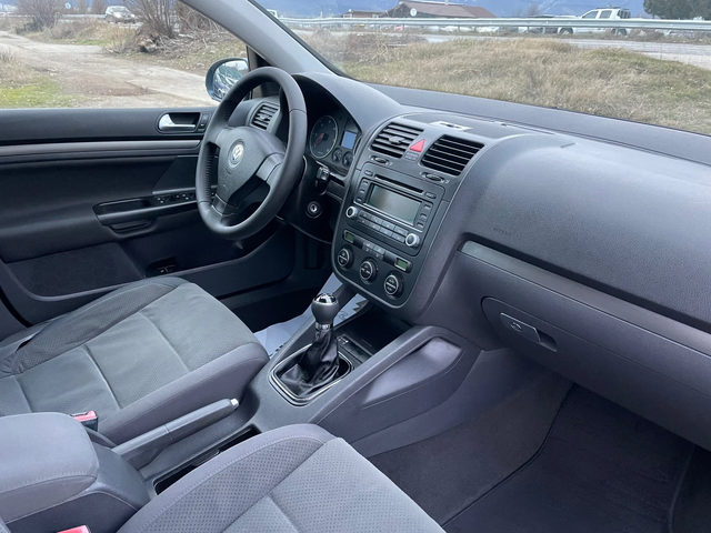 VW Golf 1.9TDI-105-KLIMA-ITALIA - автомобили, коли, обяви за нови и употребявани 4