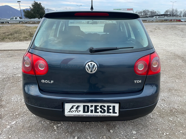 VW Golf 1.9TDI-105-KLIMA-ITALIA - автомобили, коли, обяви за нови и употребявани 9