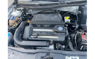 VW Golf 1.4i-16V-ITALIA - автомобили, коли, обяви за нови и употребявани 10