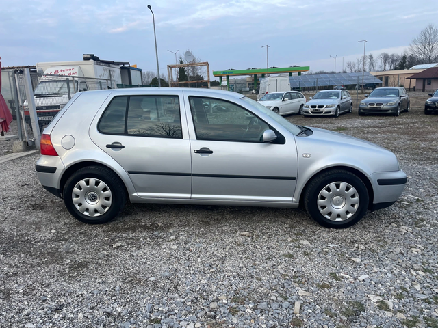 VW Golf 1.4i-16V-ITALIA - автомобили, коли, обяви за нови и употребявани 3