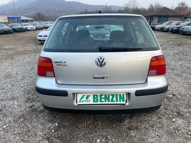 VW Golf 1.4i-16V-ITALIA - автомобили, коли, обяви за нови и употребявани 7