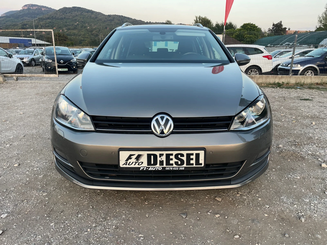 VW Golf 1.6TDI-NAVI-PANO-DSG - автомобили, коли, обяви за нови и употребявани 1