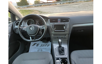 VW Golf 1.6TDI-NAVI-PANO-DSG - автомобили, коли, обяви за нови и употребявани 7