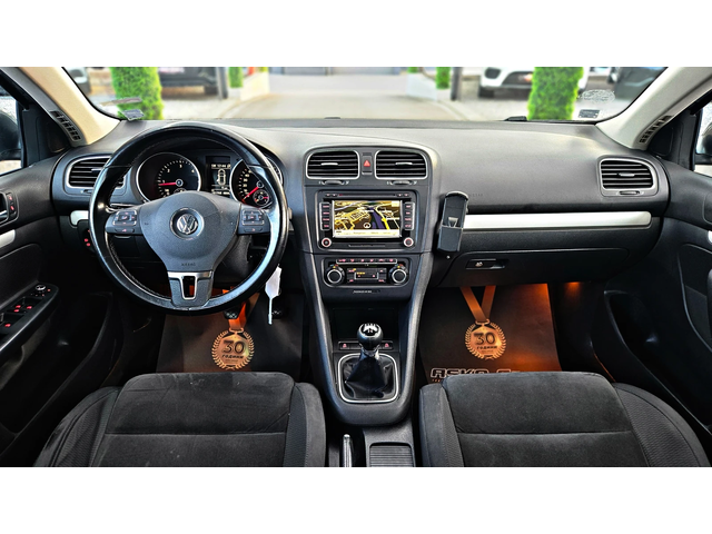 VW Golf 6/1.6TDI/105KS/5 СКОРОСТИ/TEMPOMAT/PARK ASSYST/ - автомобили, коли, обяви за нови и употребявани 8