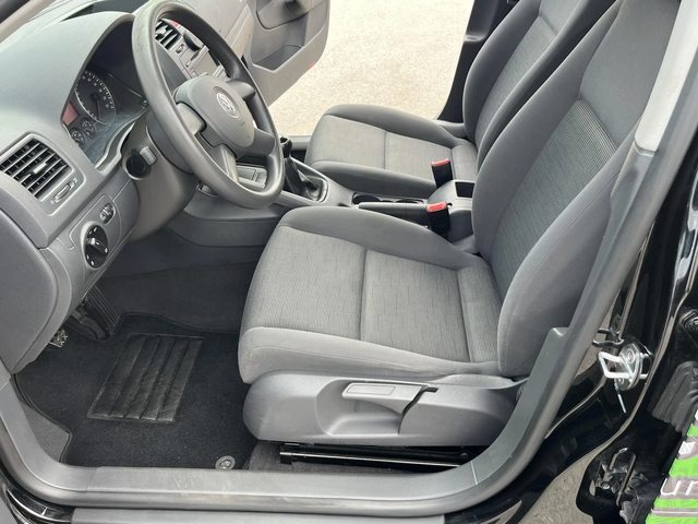 VW Golf 1.4I 90к EURO 4 КЛИМАТИК - автомобили, коли, обяви за нови и употребявани 7