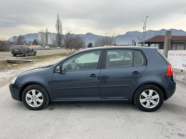 VW Golf 1.4I 75кс  КЛИМАТИК - автомобили, коли, обяви за нови и употребявани 5