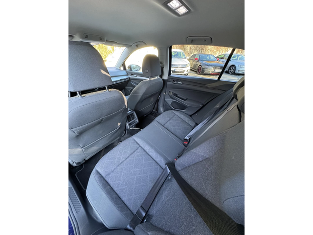 VW Golf 8 Life 2.0 TDI - автомобили, коли, обяви за нови и употребявани 8