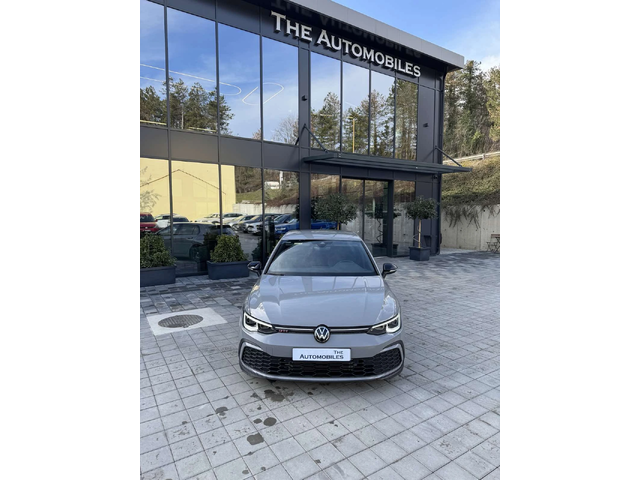 VW Golf VIII GTI - автомобили, коли, обяви за нови и употребявани 0