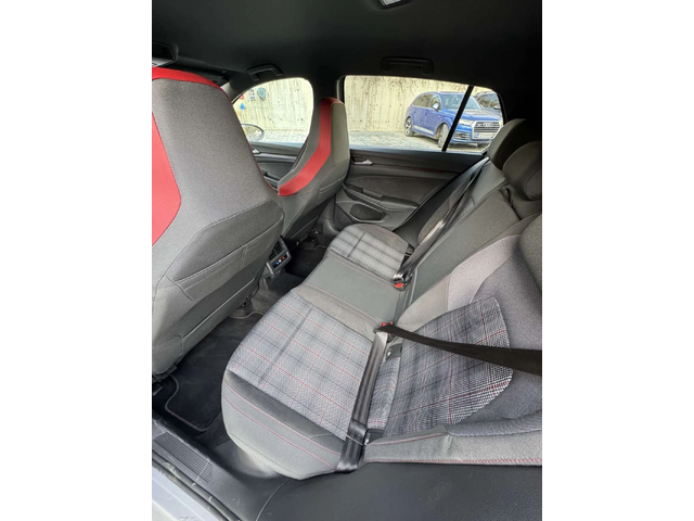 VW Golf VIII GTI - автомобили, коли, обяви за нови и употребявани 8