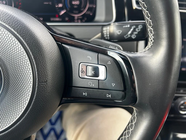 VW Golf R DSG AWD 2.0T* Keyless* NAVI* Кожа* Подгрев* Prem - автомобили, коли, обяви за нови и употребявани 8