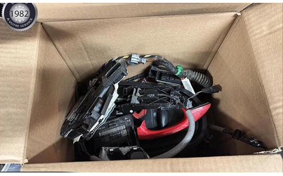 VW Golf R* 4MOTION* PREMIUM AUDIO* ПОДГРЕВ* - автомобили, коли, обяви за нови и употребявани 16