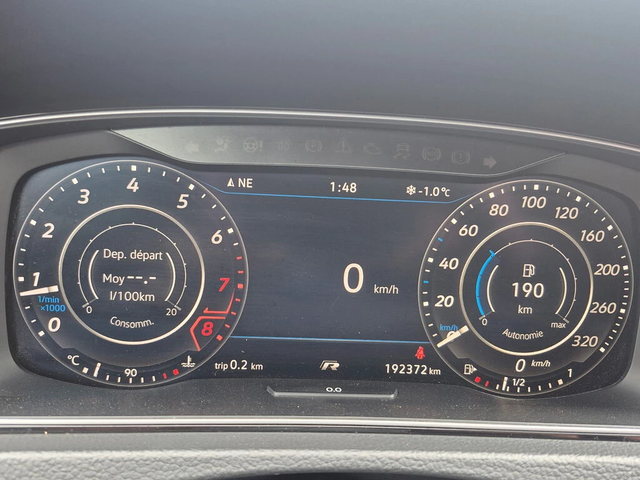 VW Golf R* AWD* 2.0T* Keyless* NAVI* Кожа* Подгрев* Premiu - автомобили, коли, обяви за нови и употребявани 8