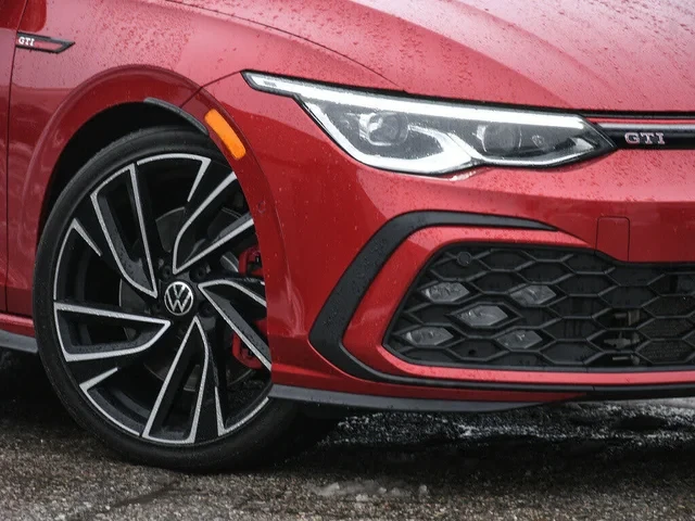 VW Golf GTI* 2.0T* Performance* - автомобили, коли, обяви за нови и употребявани 9