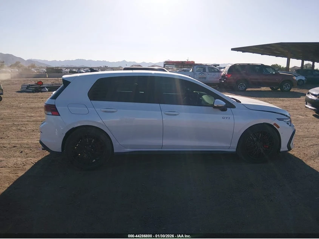 VW Golf Golf GTI 2.0T AUTOBAHN - автомобили, коли, обяви за нови и употребявани 12