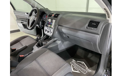 VW Golf 1.4i - автомобили, коли, обяви за нови и употребявани 9