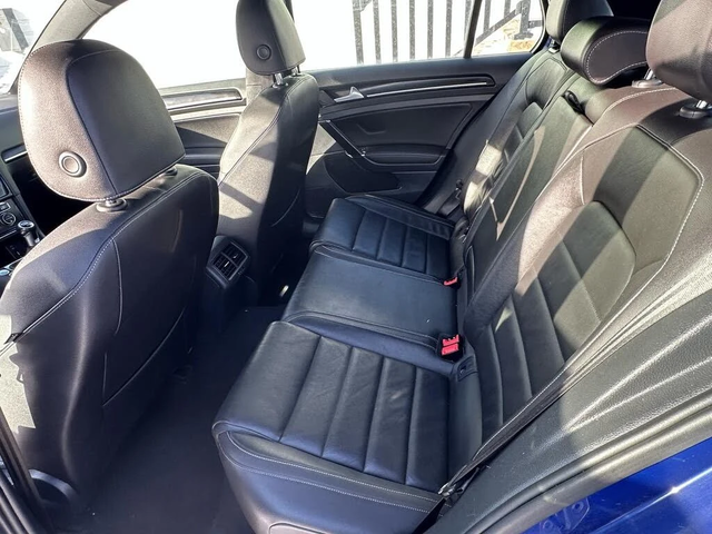 VW Golf АвтоКредит* (ЦЕНА ДО БГ)Golf R 4-Door AWD - автомобили, коли, обяви за нови и употребявани 11