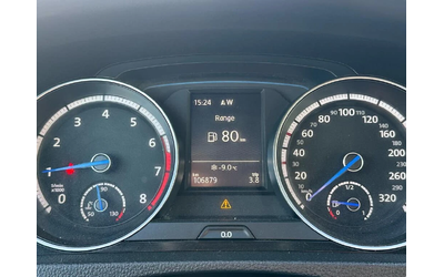 VW Golf АвтоКредит* (ЦЕНА ДО БГ)Golf R 4-Door AWD - автомобили, коли, обяви за нови и употребявани 9