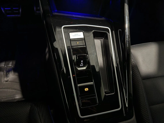 VW Golf R 20thAnniversary* Edition* АвтоКредит* (ЦЕНА ДО Б - автомобили, коли, обяви за нови и употребявани 15