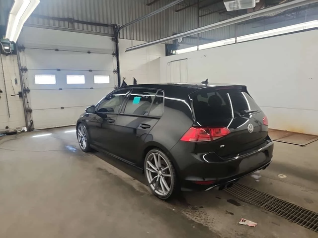VW Golf R| ПОДГРЕВИ| 2 КЛЮЧА| БЕЗ УДАРИ| CARFAX - автомобили, коли, обяви за нови и употребявани 5