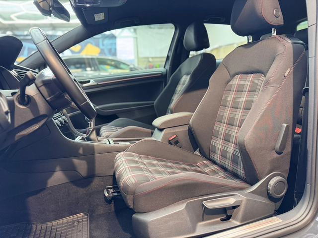 VW Golf GTI/PERFORMANCE/VIRTUAL/LED/NAVI/Multy/67 хил.км.! - автомобили, коли, обяви за нови и употребявани 10