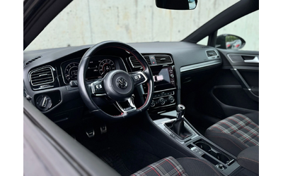 VW Golf GTI/PERFORMANCE/VIRTUAL/LED/NAVI/Multy/67 хил.км.! - автомобили, коли, обяви за нови и употребявани 11