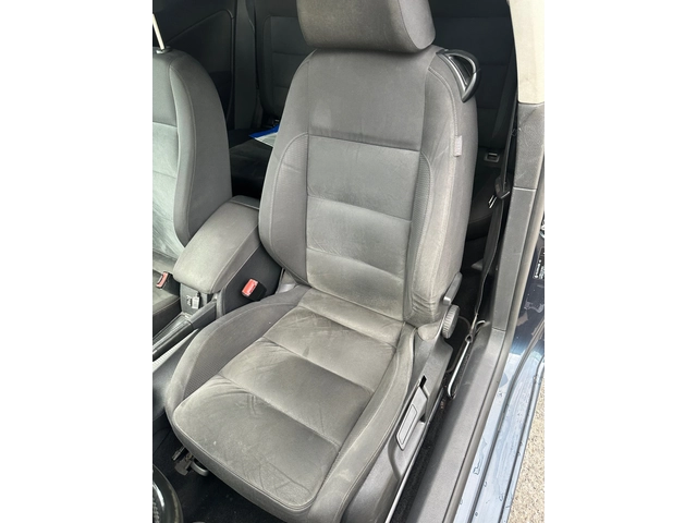 VW Golf 6 2.0TDI Navi, Xenon, 140к.с - автомобили, коли, обяви за нови и употребявани 14