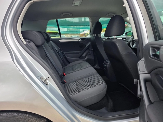 VW Golf 2.0TDI 110K.C. / НАВИГАЦИЯ / КЛИМАТИК /2010 ГОДИНА - автомобили, коли, обяви за нови и употребявани 9