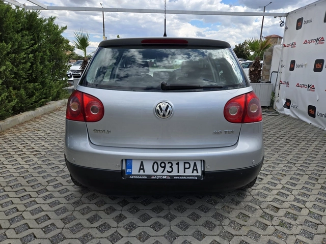 VW Golf 2.0TDI-140кс= 6СКОРОСТИ= НАВИ= ПАРКТРОНИК - автомобили, коли, обяви за нови и употребявани 3