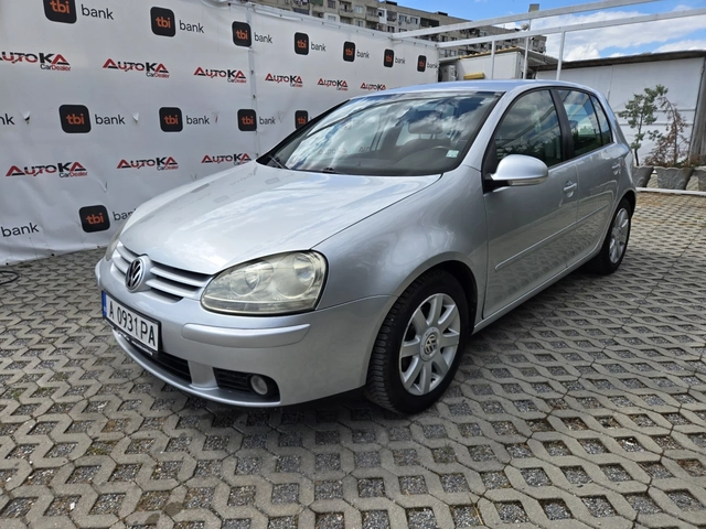 VW Golf 2.0TDI-140кс= 6СКОРОСТИ= НАВИ= ПАРКТРОНИК - автомобили, коли, обяви за нови и употребявани 5