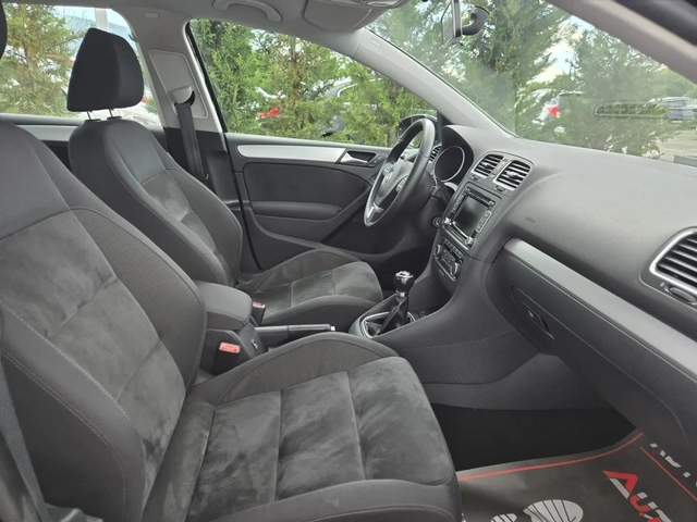 VW Golf 1.6i-102кс= ФАБРИЧНА ГАЗ= HIGHLINE= АВТОПИЛОТ - автомобили, коли, обяви за нови и употребявани 14