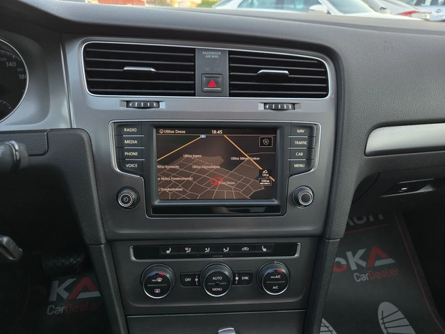VW Golf 2.0TDI-150кс= АВТОМАТ= LOUNGE= NAVI= ПОДГРЕВ= CRUI - автомобили, коли, обяви за нови и употребявани 14