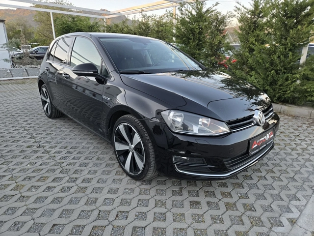 VW Golf 2.0TDI-150кс= АВТОМАТ= LOUNGE= NAVI= ПОДГРЕВ= CRUI - автомобили, коли, обяви за нови и употребявани 1