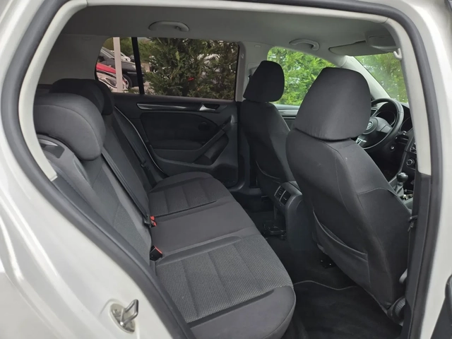VW Golf 1.6i-102кс= ГАЗ* LANDI RENZO* = АВТОПИЛОТ= НАВИ - автомобили, коли, обяви за нови и употребявани 13