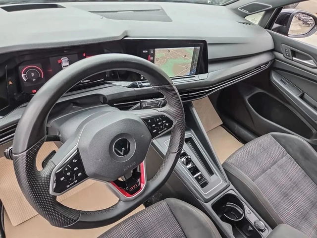 VW Golf GTI* DSG* HUD* DISTRONIC* LANE* ОБДУХ - автомобили, коли, обяви за нови и употребявани 3