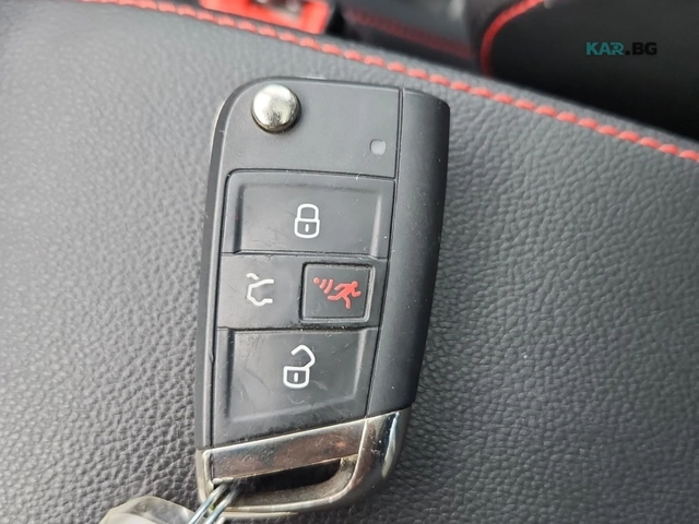 VW Golf GTI/Lane assist/Navi/Lane departure/ - автомобили, коли, обяви за нови и употребявани 7