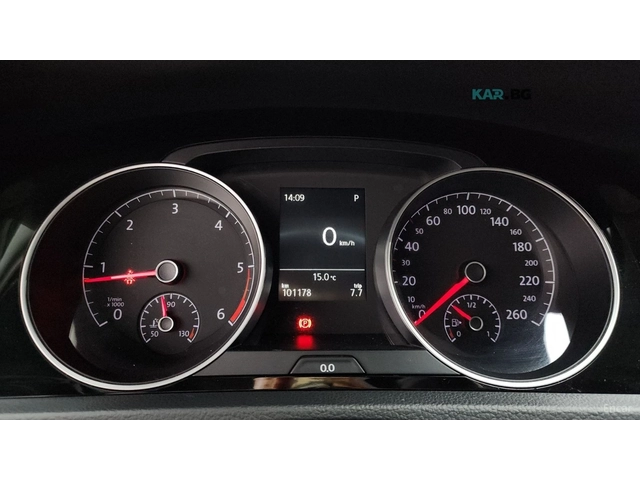 VW Golf * ПАНО* KEYLESS* Camera* ПОДГРЕВ* - автомобили, коли, обяви за нови и употребявани 7