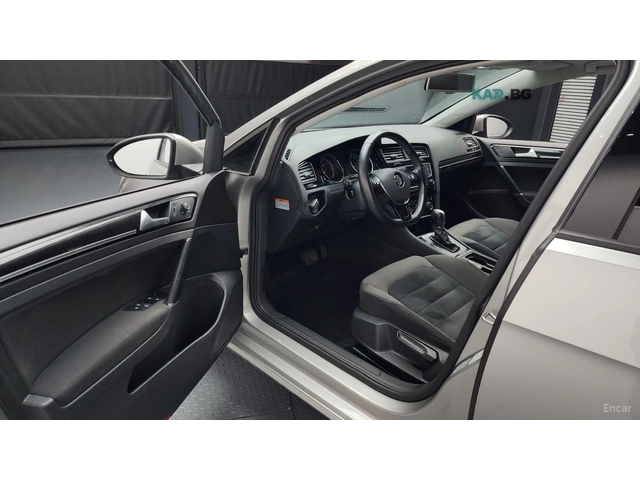 VW Golf * ПАНО* KEYLESS* Camera* ПОДГРЕВ* - автомобили, коли, обяви за нови и употребявани 9