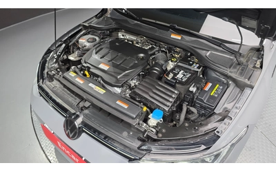 VW Golf 8 2.0TDI DSG | HUD | ACC | Шибедах - автомобили, коли, обяви за нови и употребявани 14