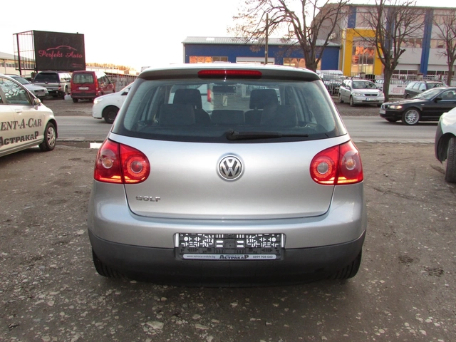 VW Golf 1.6 FSI EURO4 - автомобили, коли, обяви за нови и употребявани 3