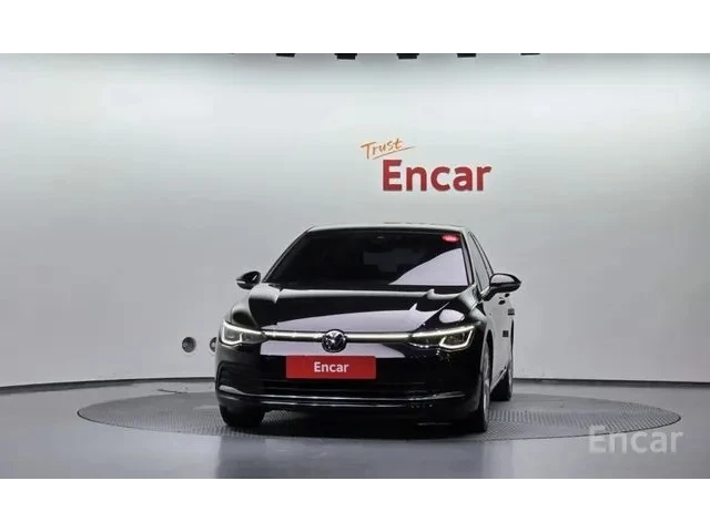 VW Golf 2.0 TDI Premium | Адаптивен круиз | Камера| Подгре - автомобили, коли, обяви за нови и употребявани 2