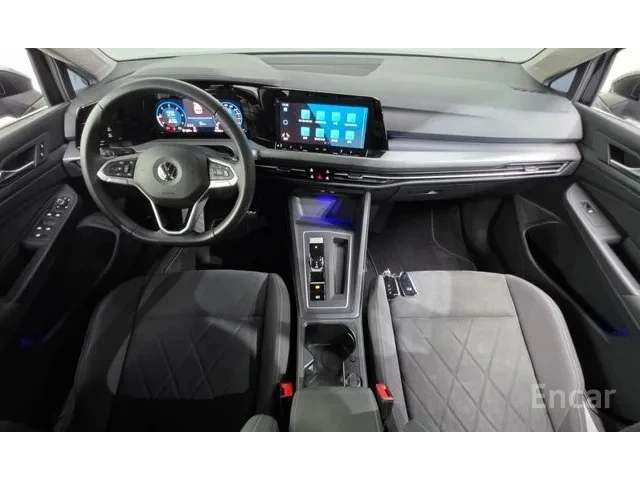 VW Golf 2.0 TDI Premium | Адаптивен круиз | Камера| Подгре - автомобили, коли, обяви за нови и употребявани 5