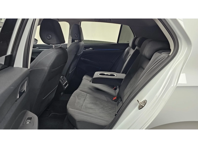VW Golf 2.0 TDI Prestige | HUD | Адаптивен круиз | Масаж - автомобили, коли, обяви за нови и употребявани 10