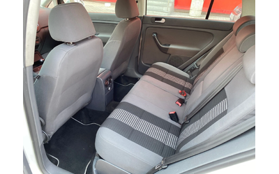 VW Golf Plus 1.6 БЕНЗИН-ГАЗ 102к.с. - автомобили, коли, обяви за нови и употребявани 9