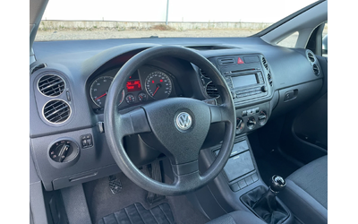 VW Golf Plus 1.4i-75к.с./Климатик/ 138 000км/ Топ състояние - автомобили, коли, обяви за нови и употребявани 11