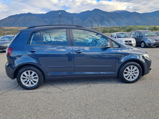 VW Golf Plus 1, 6 tdi - автомобили, коли, обяви за нови и употребявани 3
